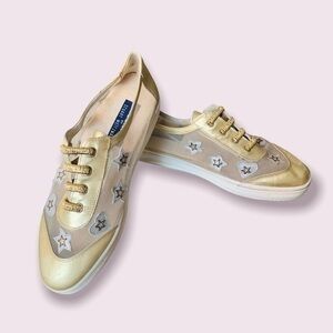 Vintage Y2K Stuart by Stuart Weitzman Mesh Gold Metallic Star Sneakers Size 8.5